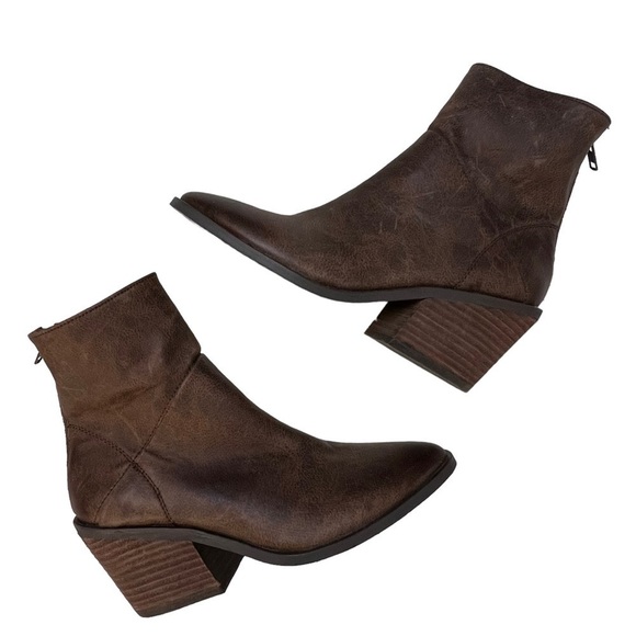 Band of Gypsies New Lakota Chocolate Brown Faux Leather Booties Size 7 - Picture 9 of 10